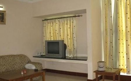 Hotel Amber Лакхнау Екстер'єр фото