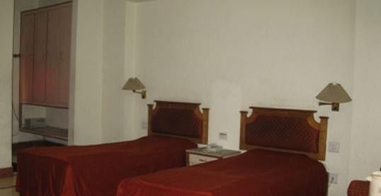 Hotel Amber Лакхнау Екстер'єр фото